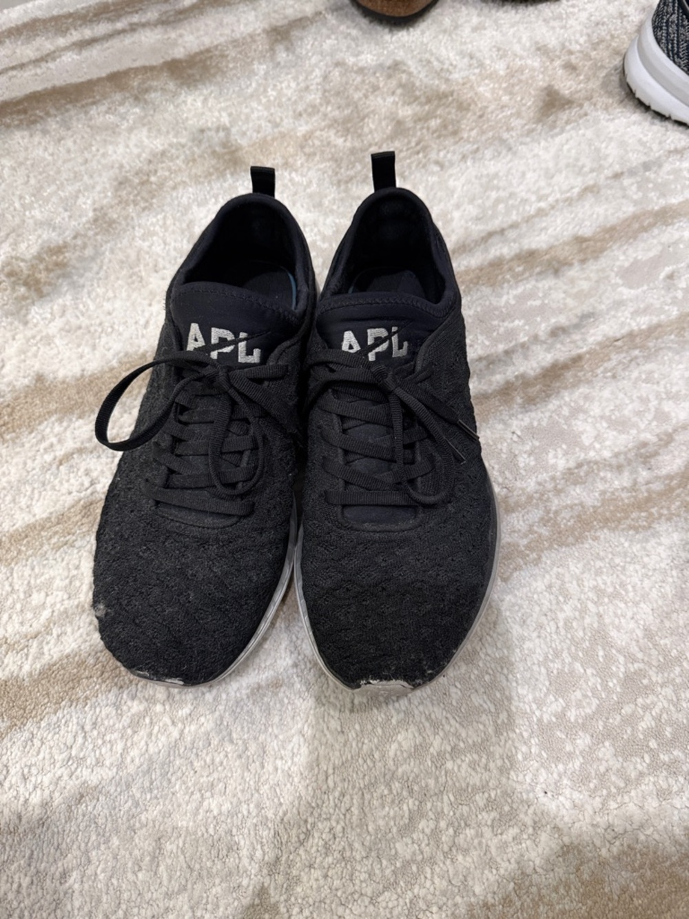 APL shoes